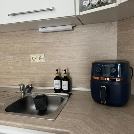 Апартамент Elizi Summer House In South Bay *