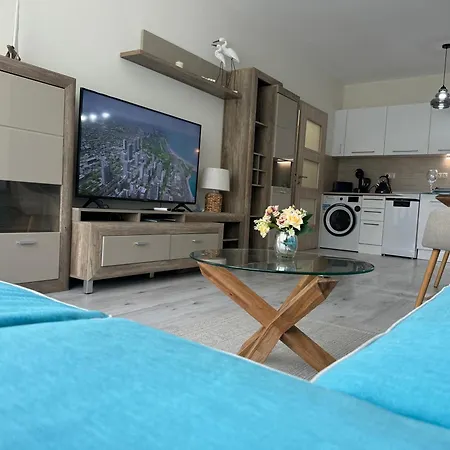 Elizi Summer House In South Bay Апартамент