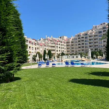 Апартамент Elizi Summer House In South Bay *