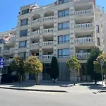 Elizi Summer House In South Bay