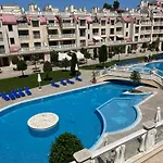 Апартаменты Elizi Summer House In South Bay