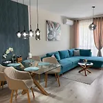 Апартаменты Elizi Summer House In South Bay