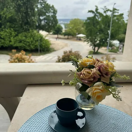 アパート Elizi Summer House In South Bay ヴァルナ